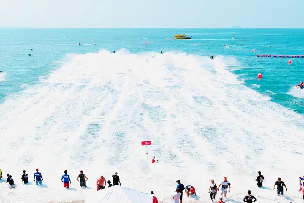 Sea View -high Floor 2 Bed Excellent Location Appartement Pattaya